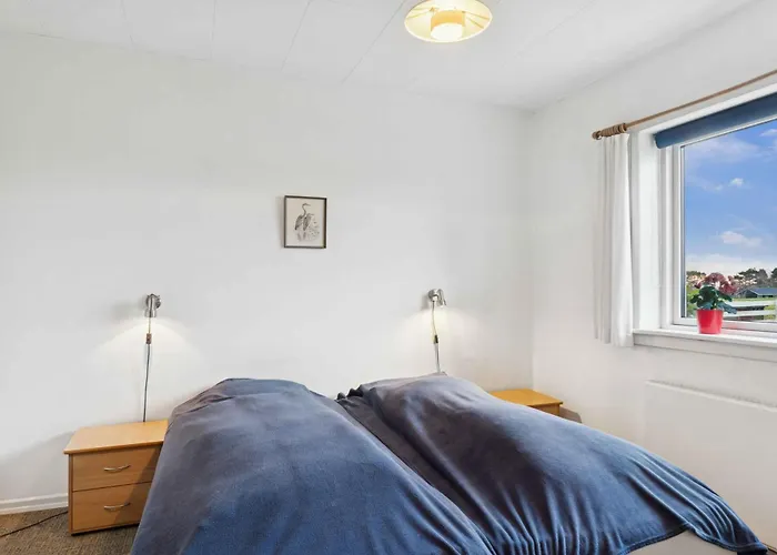 On Large Grounds With Beautiful View 别墅